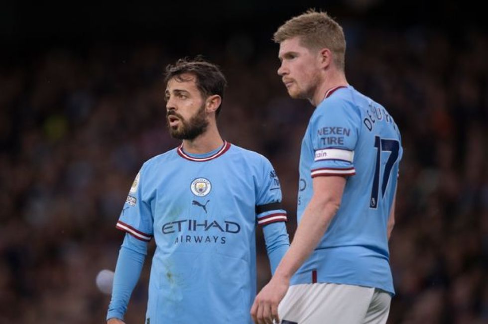 Kevin de Bruyne y Bernardo Silva en la Premier League 2025